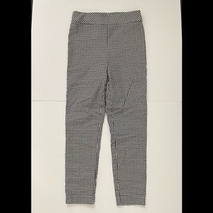 Jules and leopold black and white pants